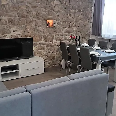 Kokolo * Roč